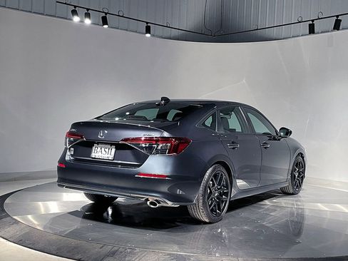 Used 2025 Honda Civic Sport image 11