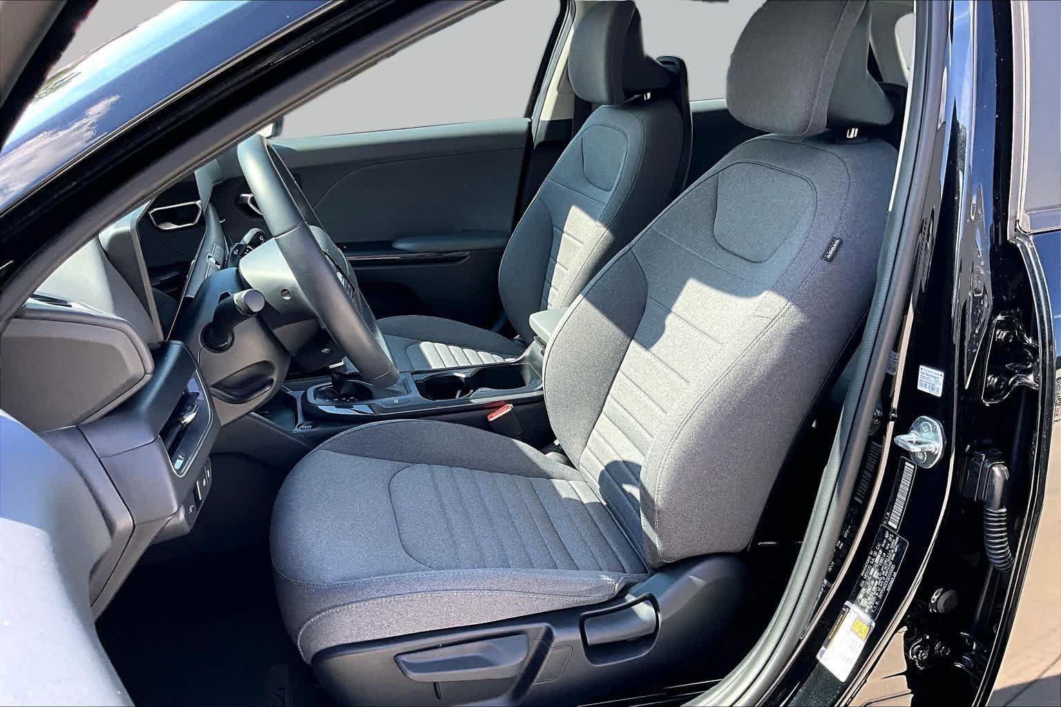 Used 2025 Kia K4 EX FWD image 8