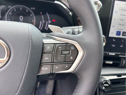 Used 2022 Lexus NX 250 FWD w/ Towing Package (2000 Lbs) image 24