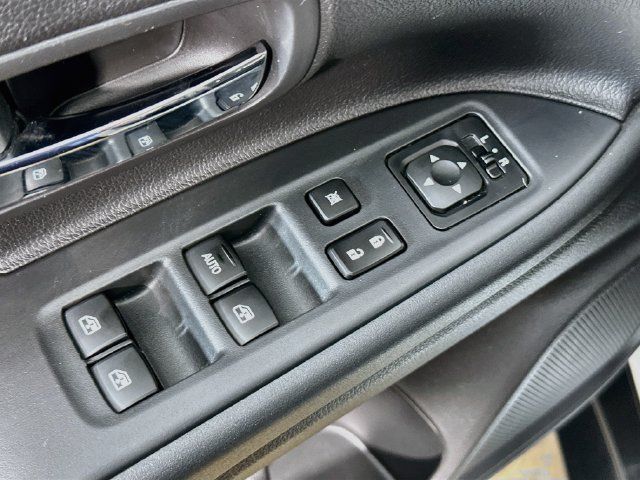 Used 2016 Mitsubishi Outlander AWD image 22