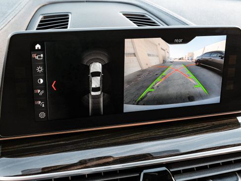 Used 2018 BMW 540i xDrive image 23