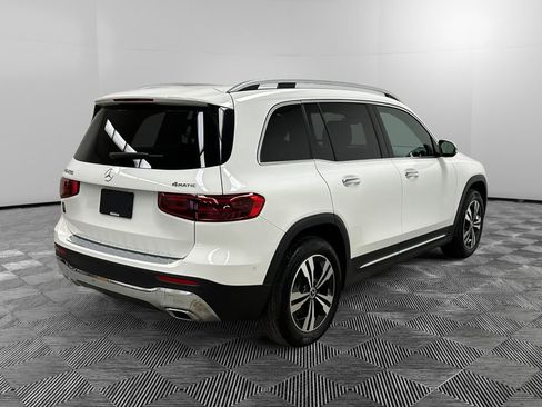 Used 2025 Mercedes-Benz GLB 250 4MATIC image 5