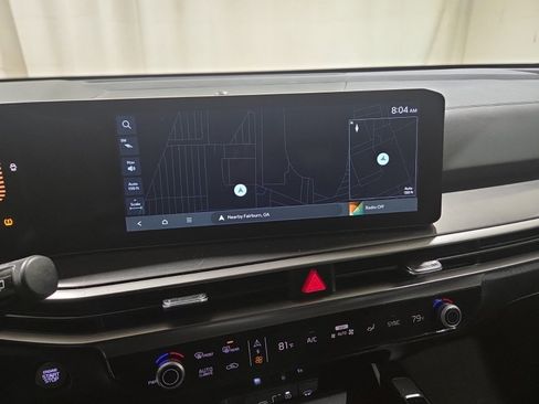 Used 2025 Kia Sorento S image 10