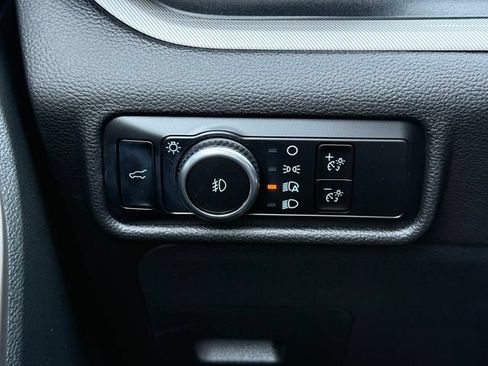 Certified 2023 Ford Explorer XLT w/ Equipment Group 202A AWD/4WD image 25