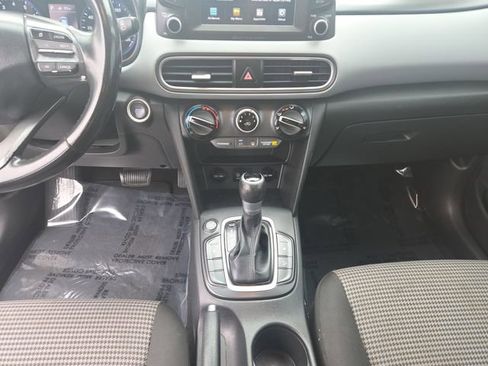 Used 2018 Hyundai Kona SEL image 11