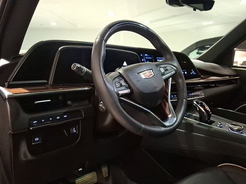 Certified 2023 Cadillac Escalade Premium Luxury image 14