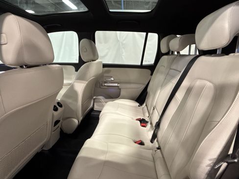 New 2026 Mercedes-Benz GLB 250 image 24