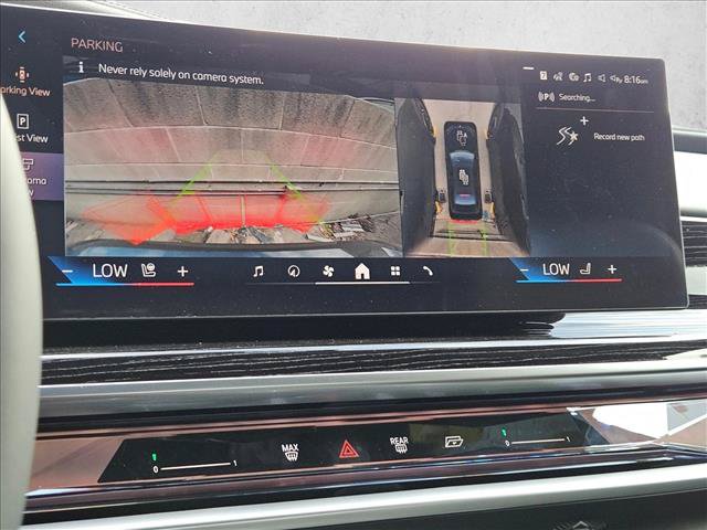 New 2026 BMW 740i w/ Premium Package RWD image 13
