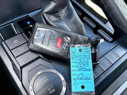 Certified 2025 Toyota Tacoma SR5 image 15