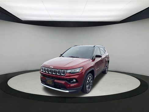 Used 2022 Jeep Compass Limited AWD/4WD image 4
