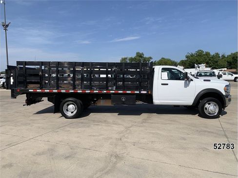 Used 2021 RAM 5500 Tradesman RWD image 6