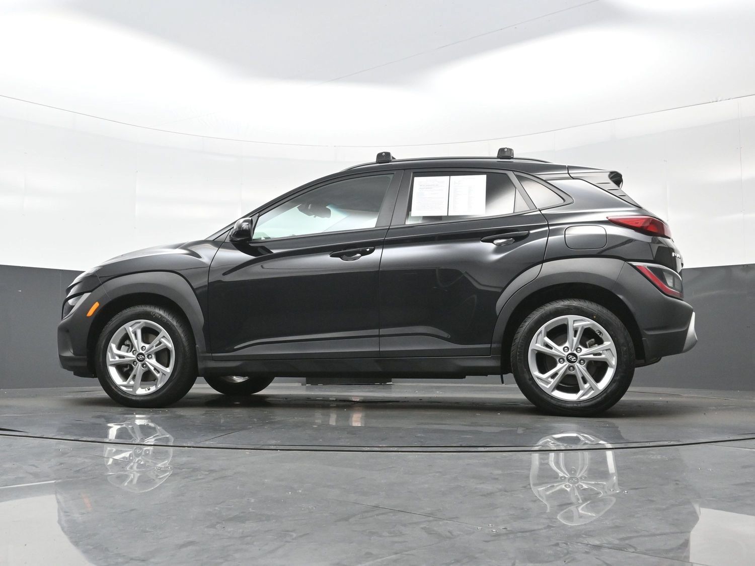 Certified 2023 Hyundai Kona SEL AWD/4WD image 28