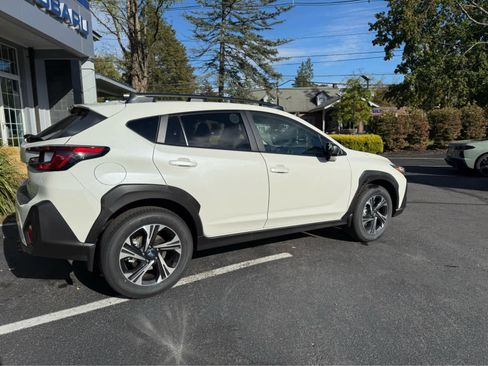 New 2026 Subaru Crosstrek 2.0i Premium AWD/4WD image 4