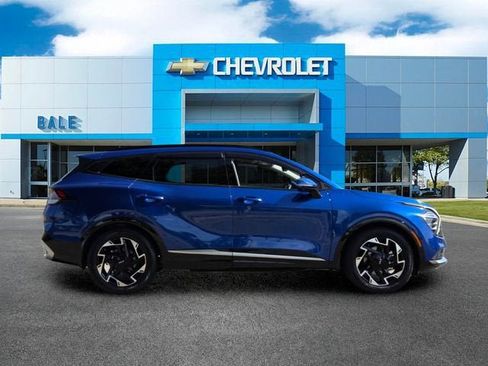 Used 2023 Kia Sportage SX FWD image 2