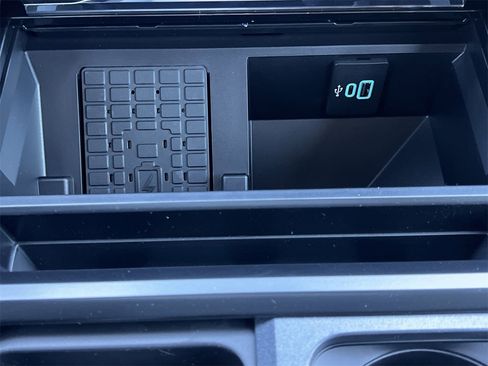 New 2026 Ford F250 Lariat w/ Tremor Off-Road Package image 9