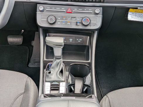 Certified 2026 Hyundai Tucson SE FWD image 19