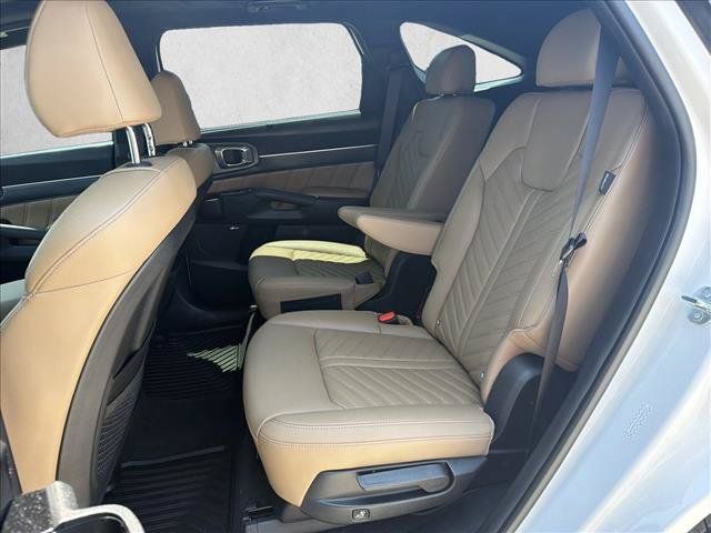 Used 2026 Kia Sorento SX Prestige w/ Olive Brown Leather Package AWD/4WD image 19