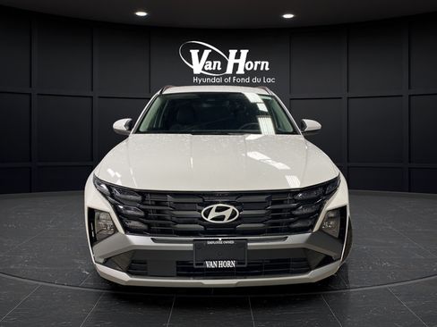 New 2026 Hyundai Tucson SEL Plus AWD/4WD image 2