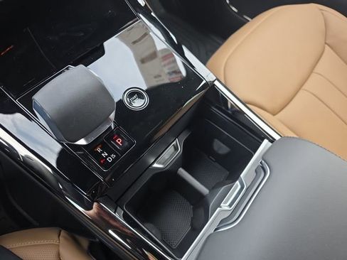 New 2026 Land Rover Range Rover Sport Dynamic SE AWD/4WD image 18