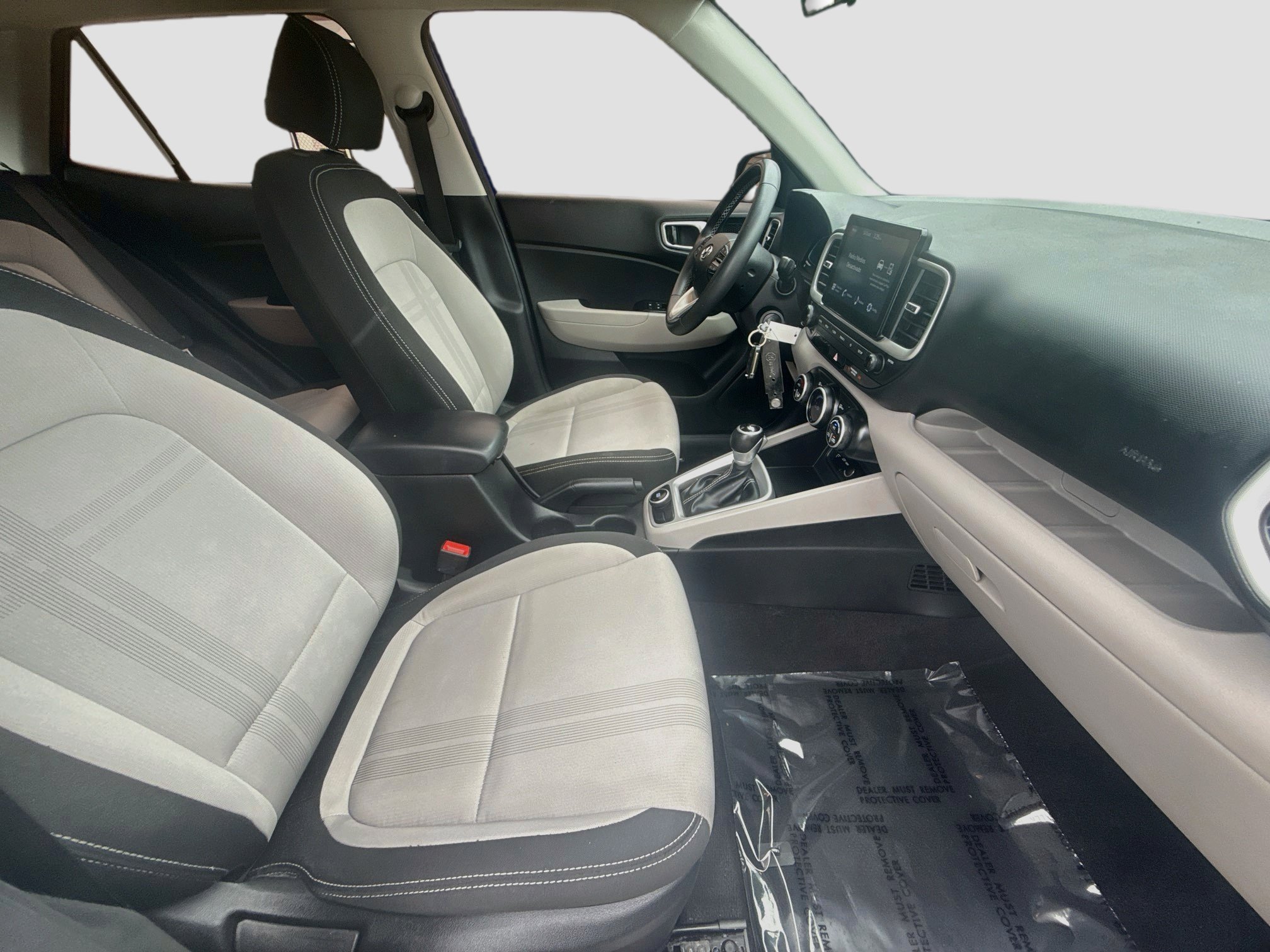 Used 2023 Hyundai Venue SEL FWD image 28