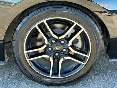 Used 2020 Ford Mustang Premium image 15