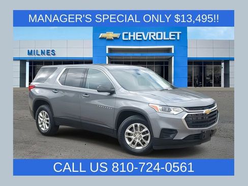 Used 2021 Chevrolet Traverse LS image 1