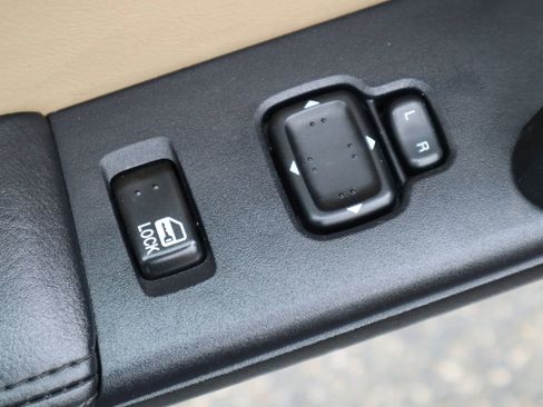 Used 2009 MAZDA MX-5 Miata Grand Touring image 20