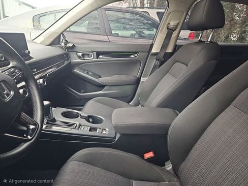 Used 2023 Honda Civic EX image 6