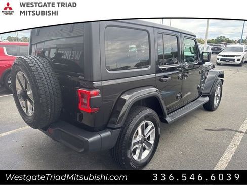 Used 2019 Jeep Wrangler Unlimited Sahara w/ Safety Group image 9
