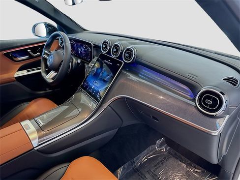 Certified 2025 Mercedes-Benz GLC 300 GLC 300 image 30