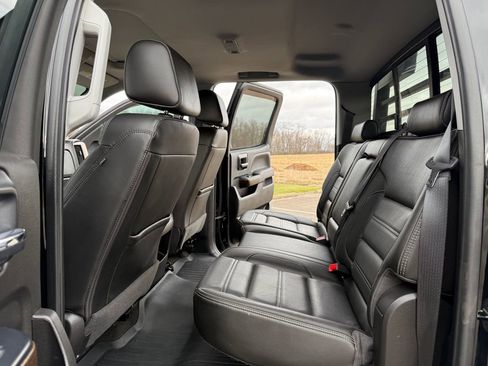 Used 2018 GMC Sierra 3500 Denali w/ Duramax Plus Package image 15