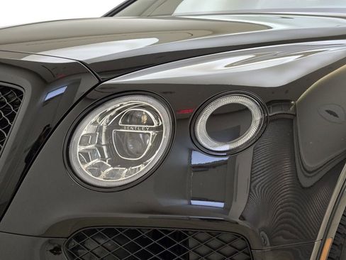 Used 2019 Bentley Bentayga image 10