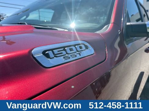Used 2025 RAM 1500 Laramie AWD/4WD image 3