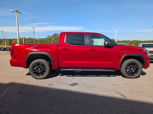 New 2026 Toyota Tundra SR5 image 6