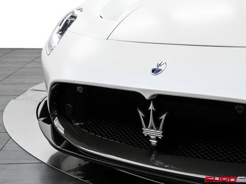 Used 2023 Maserati MC20 Spyder RWD image 15