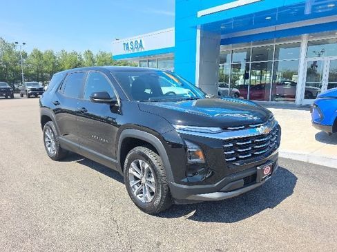 New 2026 Chevrolet Equinox LT w/ Convenience Package II AWD/4WD image 1