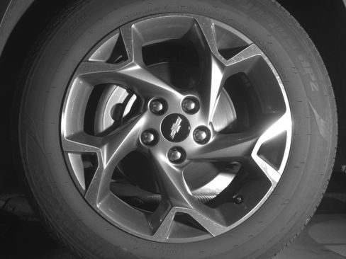Used 2025 Chevrolet Trax LT FWD image 12