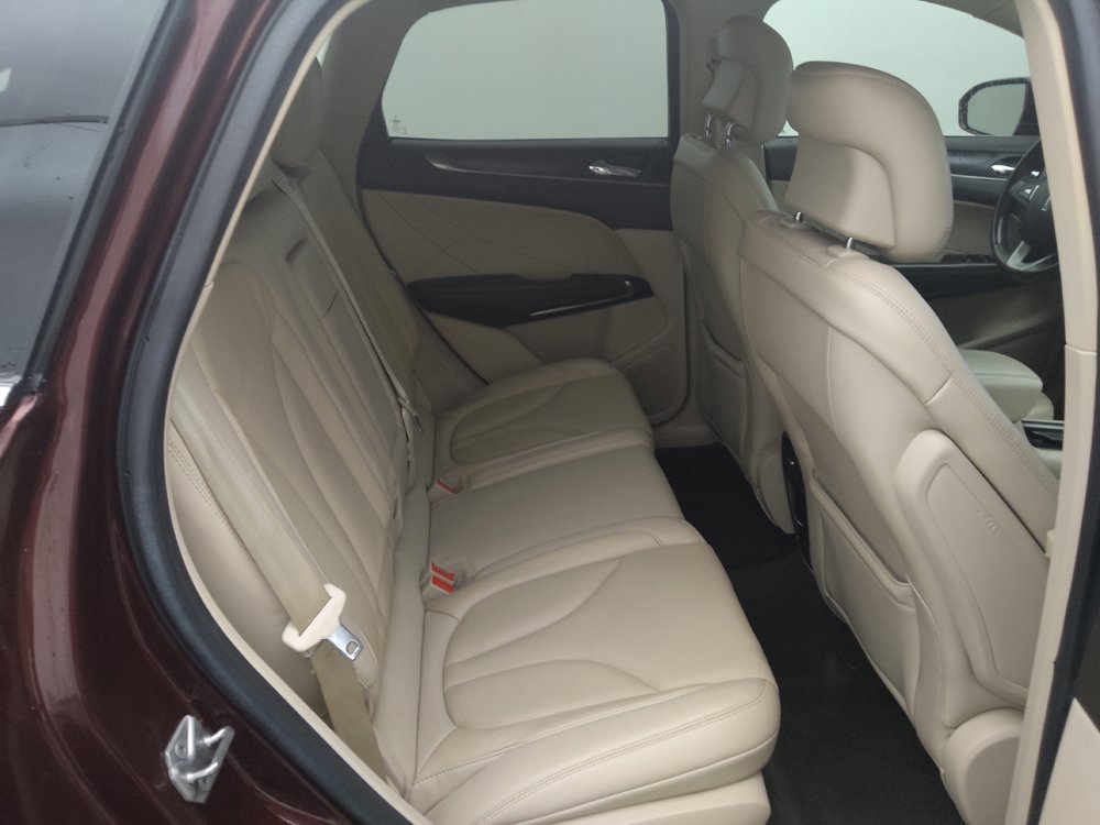 Used 2017 Lincoln MKC Reserve FWD image 19