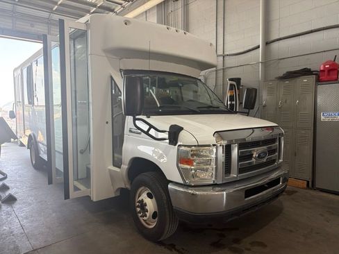 Used 2017 Ford E-450 and Econoline 450 Super Duty w/ Shuttle Bus Prep Package RWD image 1