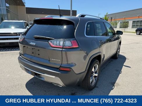 Used 2019 Jeep Cherokee Limited w/ Trailer Tow Group AWD/4WD image 4