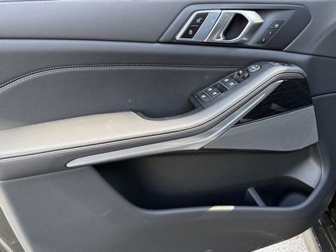 New 2026 BMW X5 sDrive40i w/ M Sport Package image 15