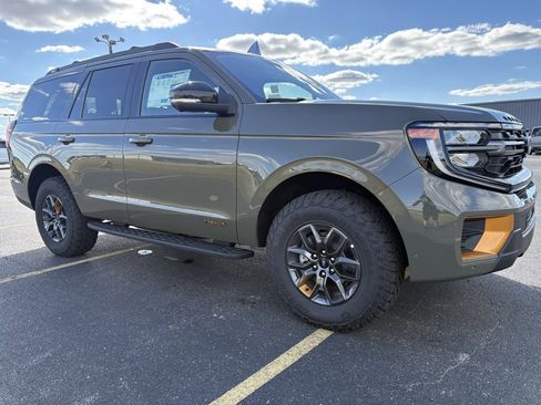 New 2025 Ford Expedition Tremor image 40
