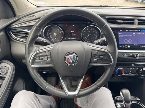 Used 2022 Buick Encore GX Preferred w/ Cold Weather Comfort Package image 17