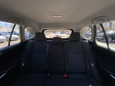 Used 2025 Toyota RAV4 XLE image 28