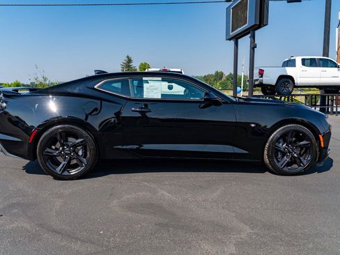 Used 2023 Chevrolet Camaro SS RWD image 8