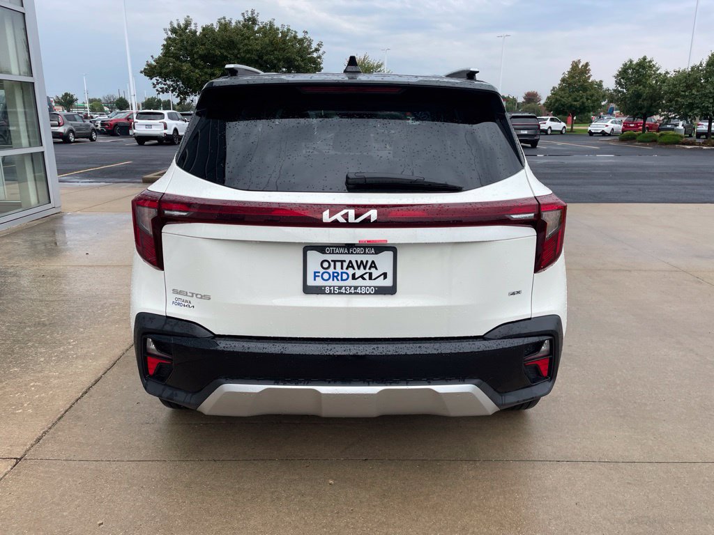 Used 2026 Kia Seltos S AWD/4WD image 6