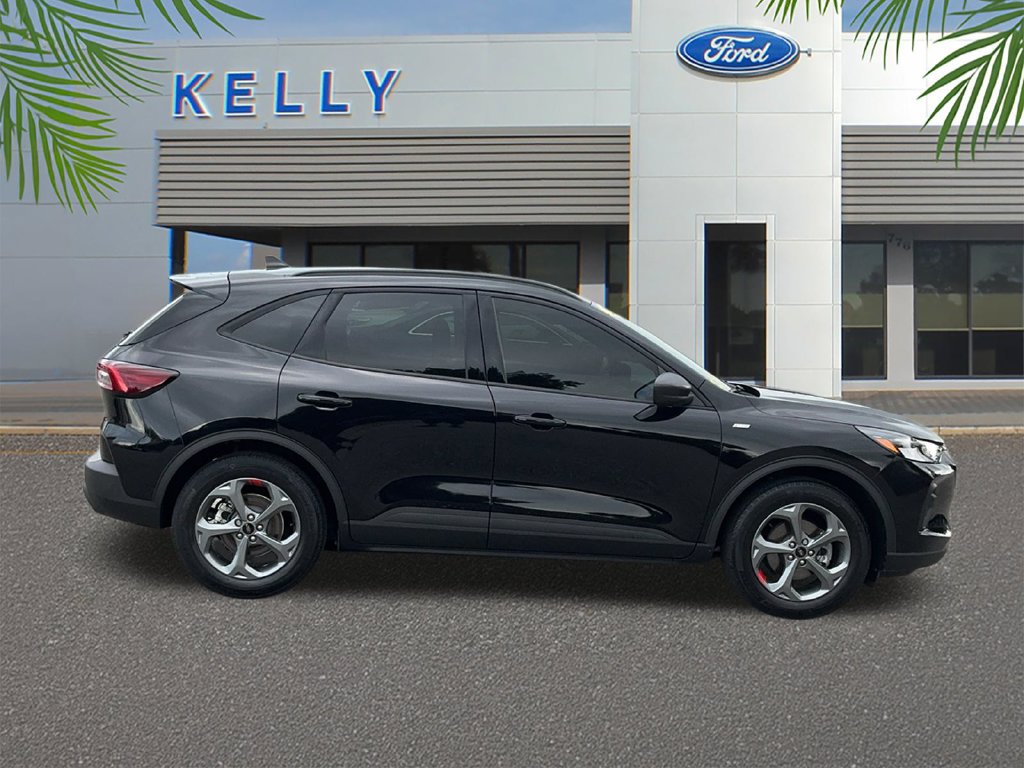 Certified 2025 Ford Escape ST-Line FWD image 6