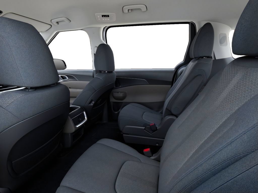 New 2027 Kia Carnival LX FWD image 18