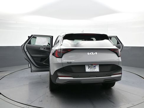 New 2026 Kia Sportage EX image 46