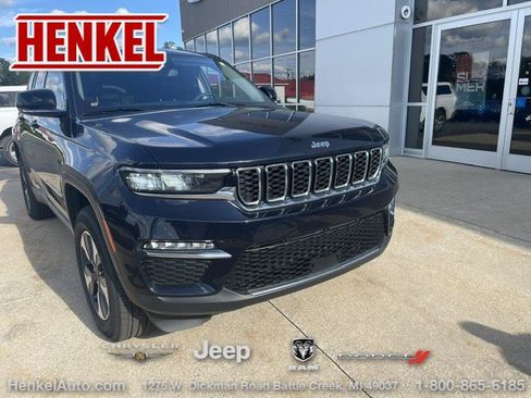 Used 2023 Jeep Grand Cherokee 4WD 4xe image 1